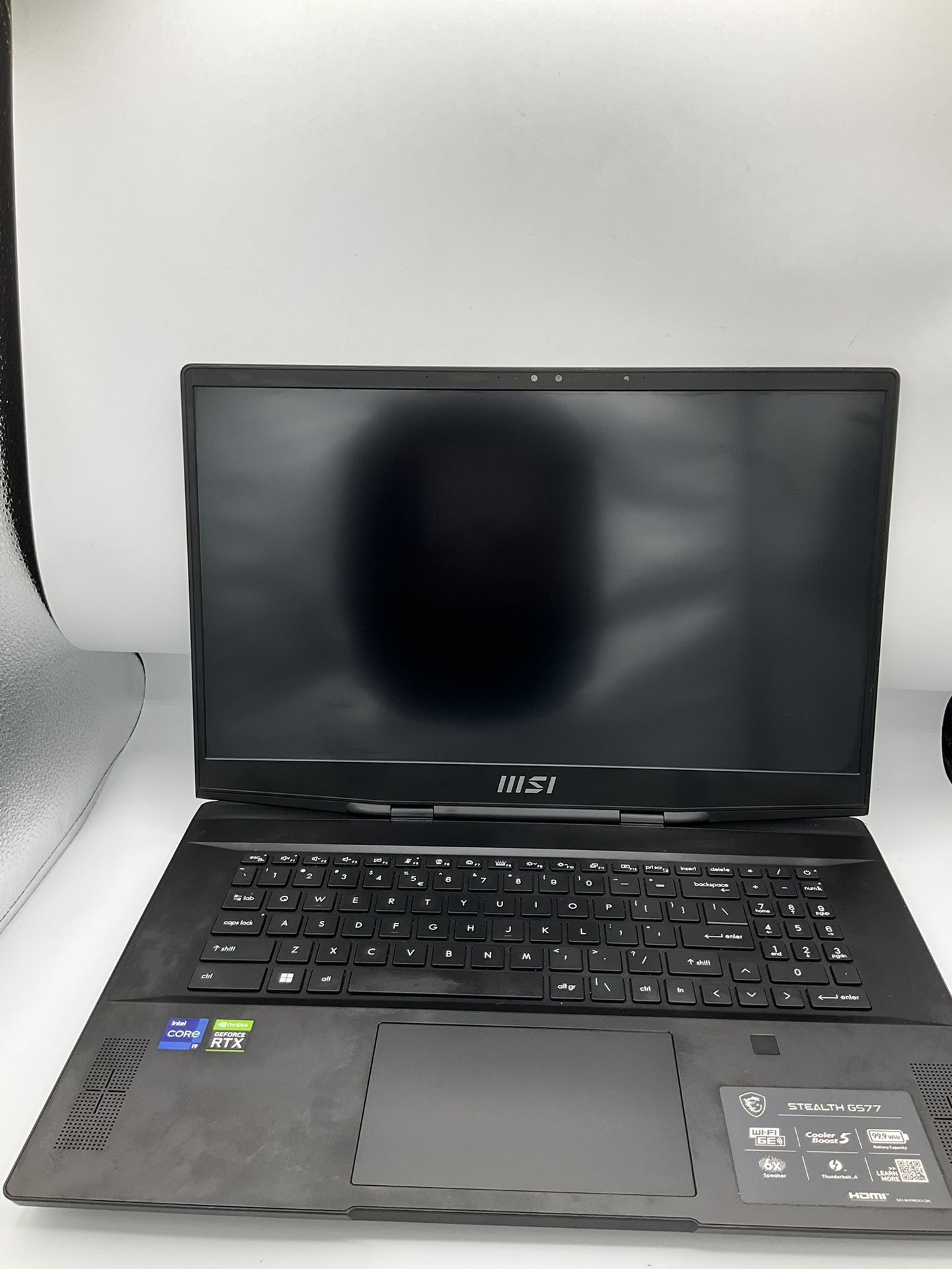 MSI GS77