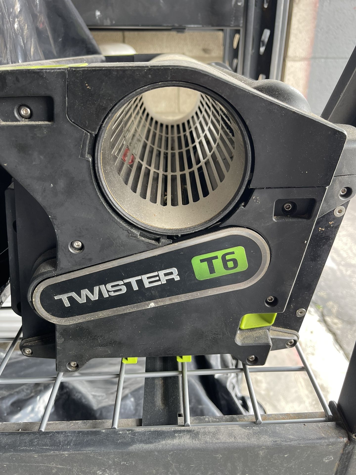 Twister T6 Trim Machine