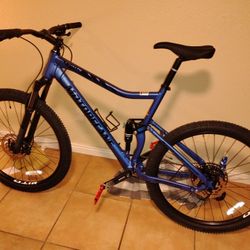 Motobecane HAL5 27.5 Inch Wheels