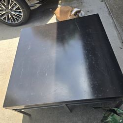 2 Tables