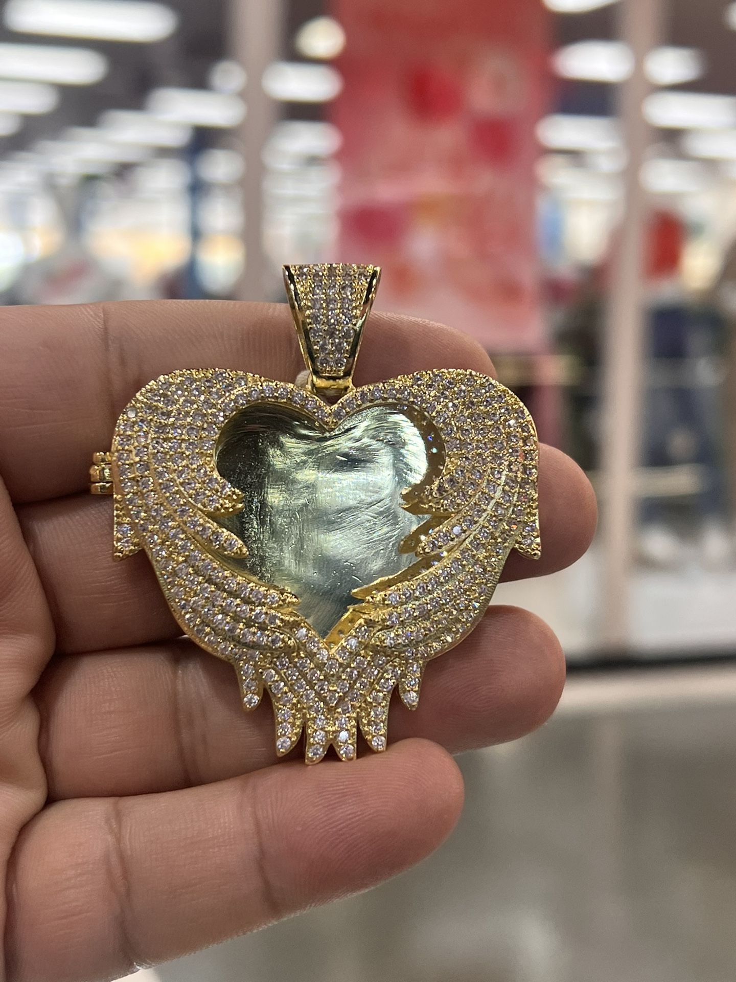 Heart Shaped picture locket Pendant available with free picture install
