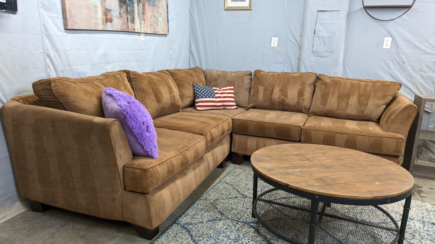 🛋️💥 3 Pieces Sectional 💥 Free Delivery And Financing Available!