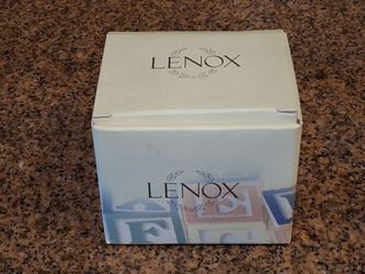 Lenox Noah's Ark Tooth Fairy Box & Figurine Set