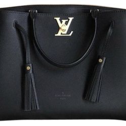 Louis Vuitton lockmeto Bag