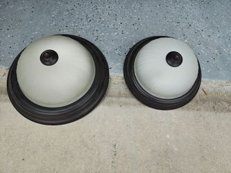 Light fixtures