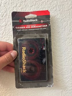 Radio Shack Audio Cassette Cleaner and Demagnetizer 44-223