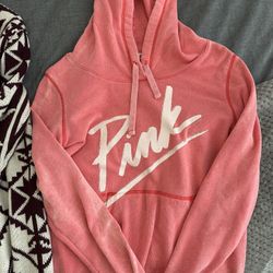 4 Jackets / Sweater / Hoodie