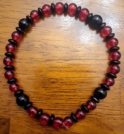 Nice Red and Black Small Bead Bracelet