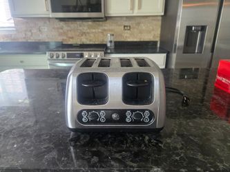 GE 4-Slice Toaster