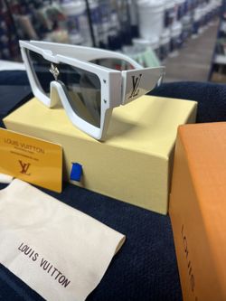 Louis Vuitton Sun Glasses
