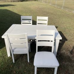 Refinished Distressed Dining Table With 4 Chairs 