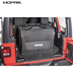 Mopar Jeep Collapsable Dog Kennel
