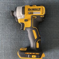 DEWALT IMPACT DRILL ( No Battery No Charger N)