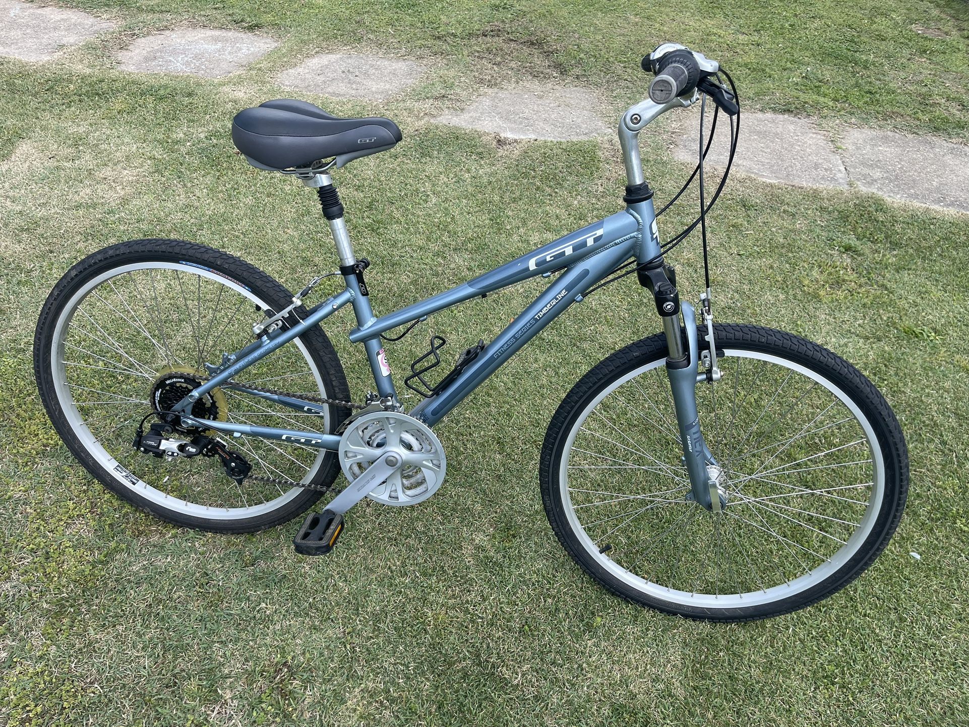 GT Timberline Hybrid Bike 21 speed 26” wheel aluminum frame