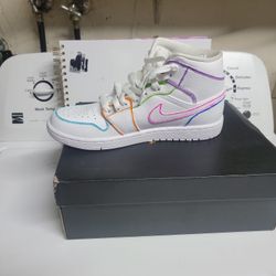 Air Jordan 1 MID