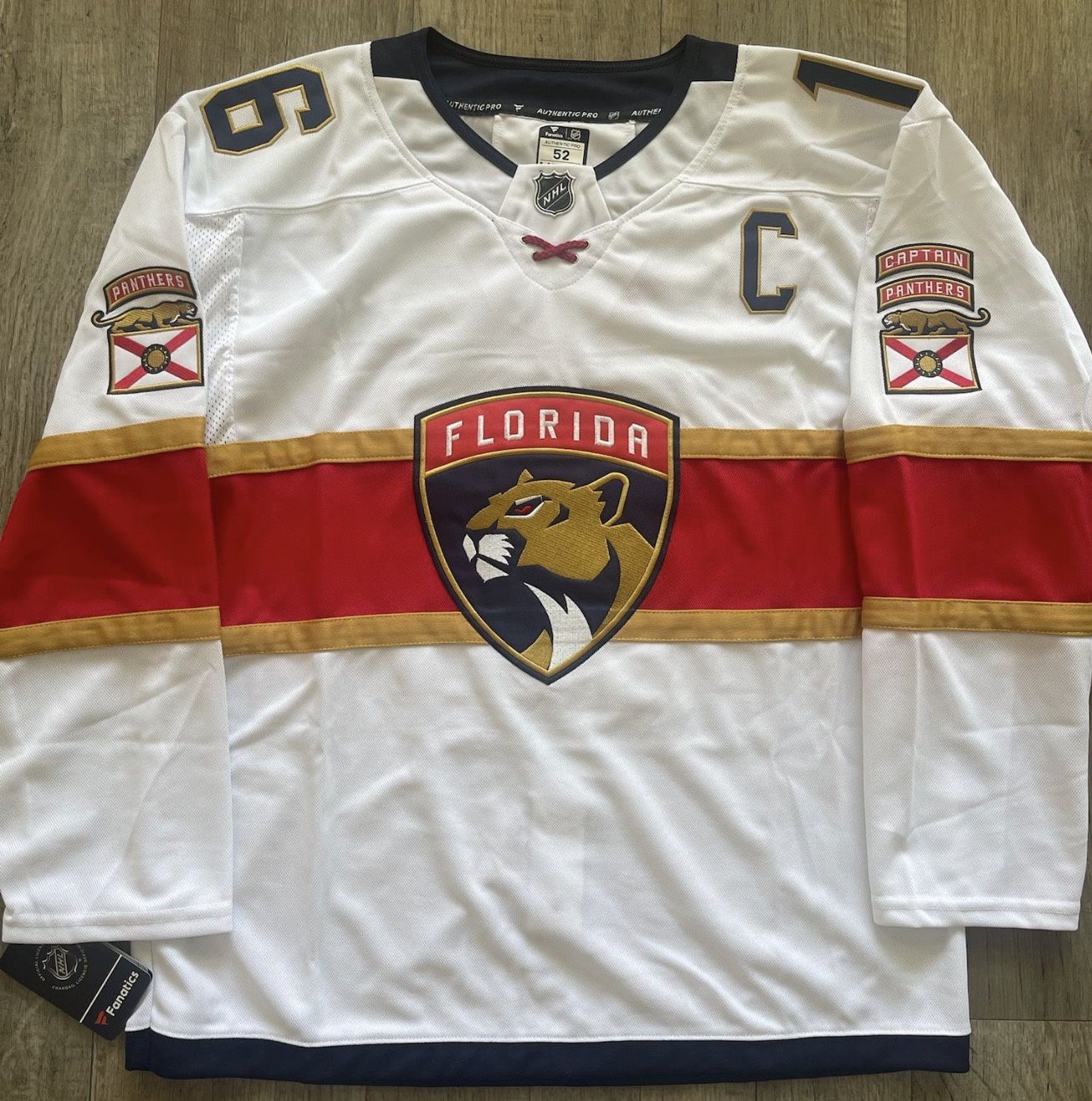 Florida Panthers Bennett and Barkov Jerseys Size xxL