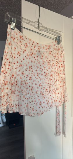 Floral White Skirt Size Large