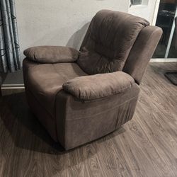 Recliner Chair 
