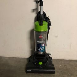 Bissell PowerTrak Compact Vacuum – Works Great – Clean