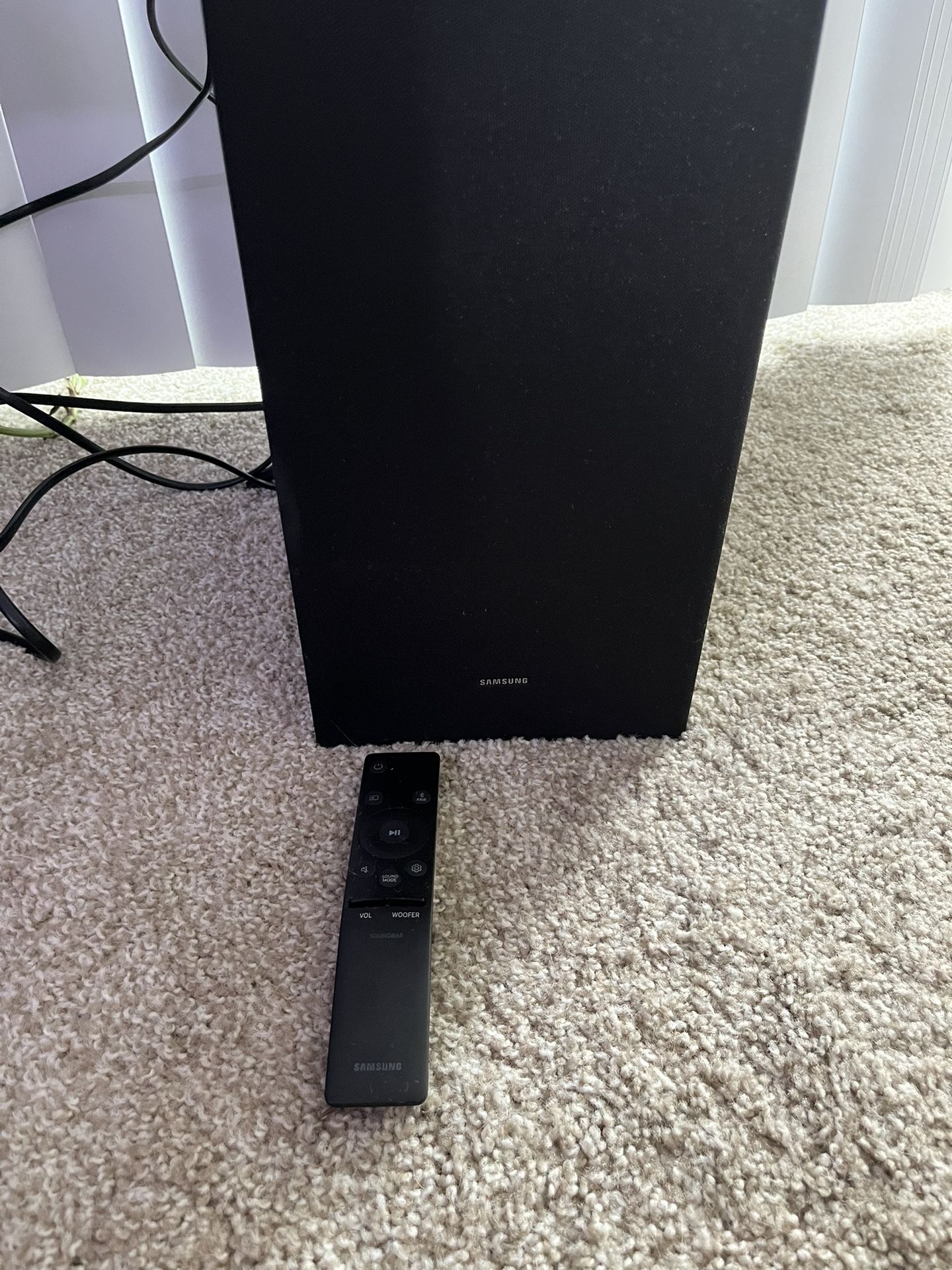 Samsung Soundbar W/ Speaker And Remote for Sale in Huntington Beach, CA