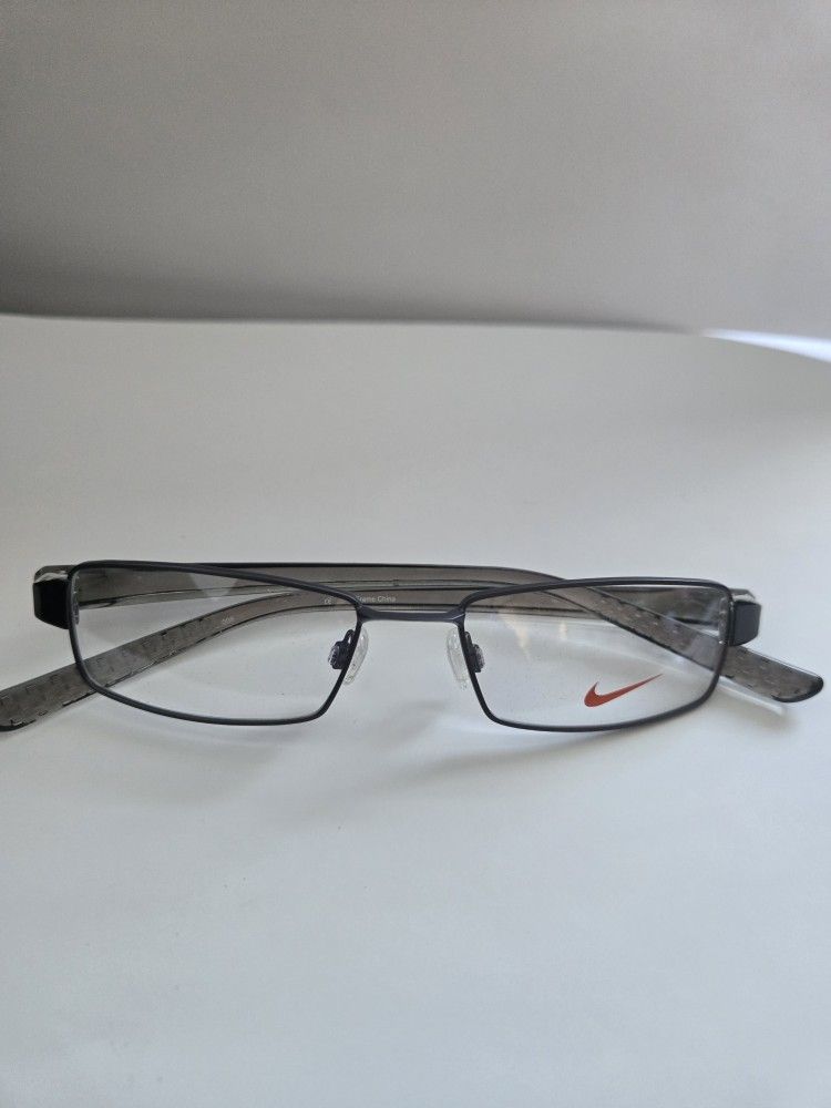 Frames(Nike)