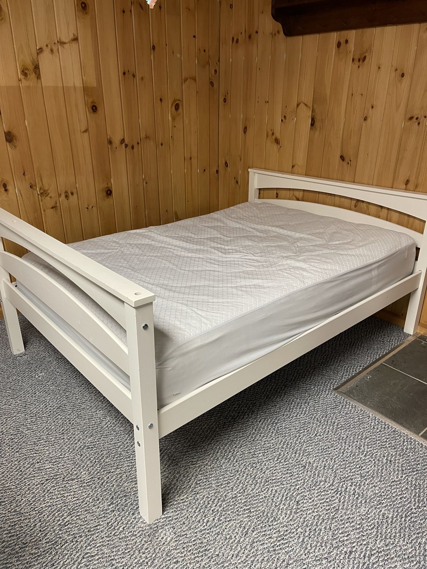 White Wooden Full Size Bed Twin Bunk Available With Ladder 