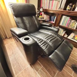 Reclining Chair With USB Outlet and Bluetooth For your Music 