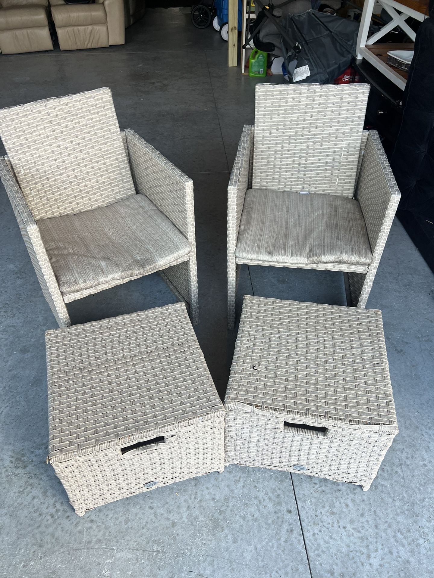 Patio Chair Set