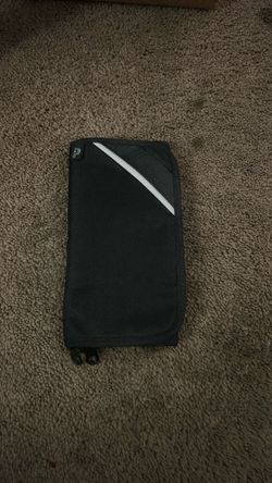 Cords organizing pouch