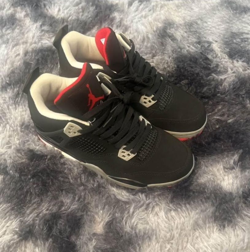 Air Jordan 4 Retro Bred