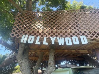 OLD HOLLYWOOD SIGN