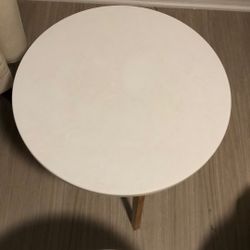 TABLES/ side table/ end table/ Nightstands/ White