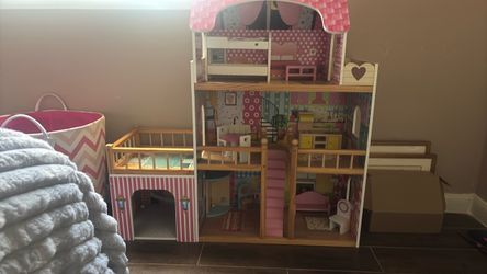 Doll house