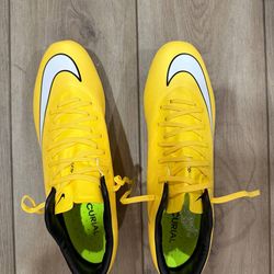 Nike Mercurial Yellow Black White Plastic FG Men’s Soccer Cleats Size 9.5