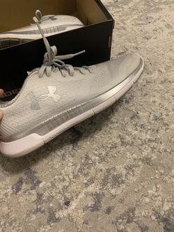 Under Armor Size 6.5 Woman’s Shoes 