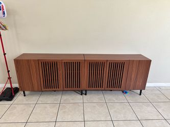 Mid-Century Modern TV Stand / Sideboard