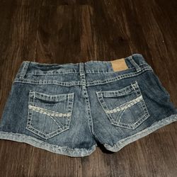 Size 5 woman dark wash jean shorts 