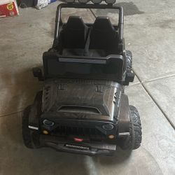 Super Speed Black Electric Jeep 