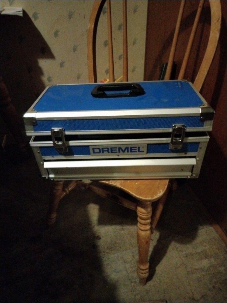 Dremel Tool Box Set!!