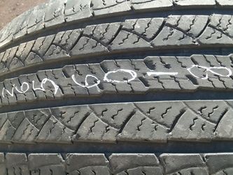 265 60 18 four Michelin tires $20each