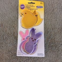 Wilton Peeps Bunny Chick Metal Cookie Cutters Easter 2pc. New