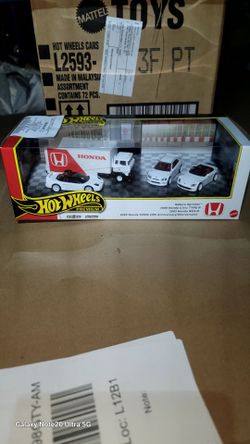 Hot Wheels Premium Diorama
Collector Set