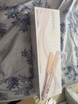 Simply Mandys professional hair straightner