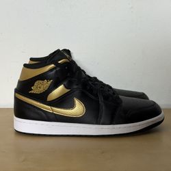 Nike Air Jordan 1 Mid Black Metallic Gold Sneakers DQ8426-071 Men’s Size 11