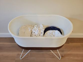 Happiest Baby Snoo Smart Sleeper Bassinet and Accessories