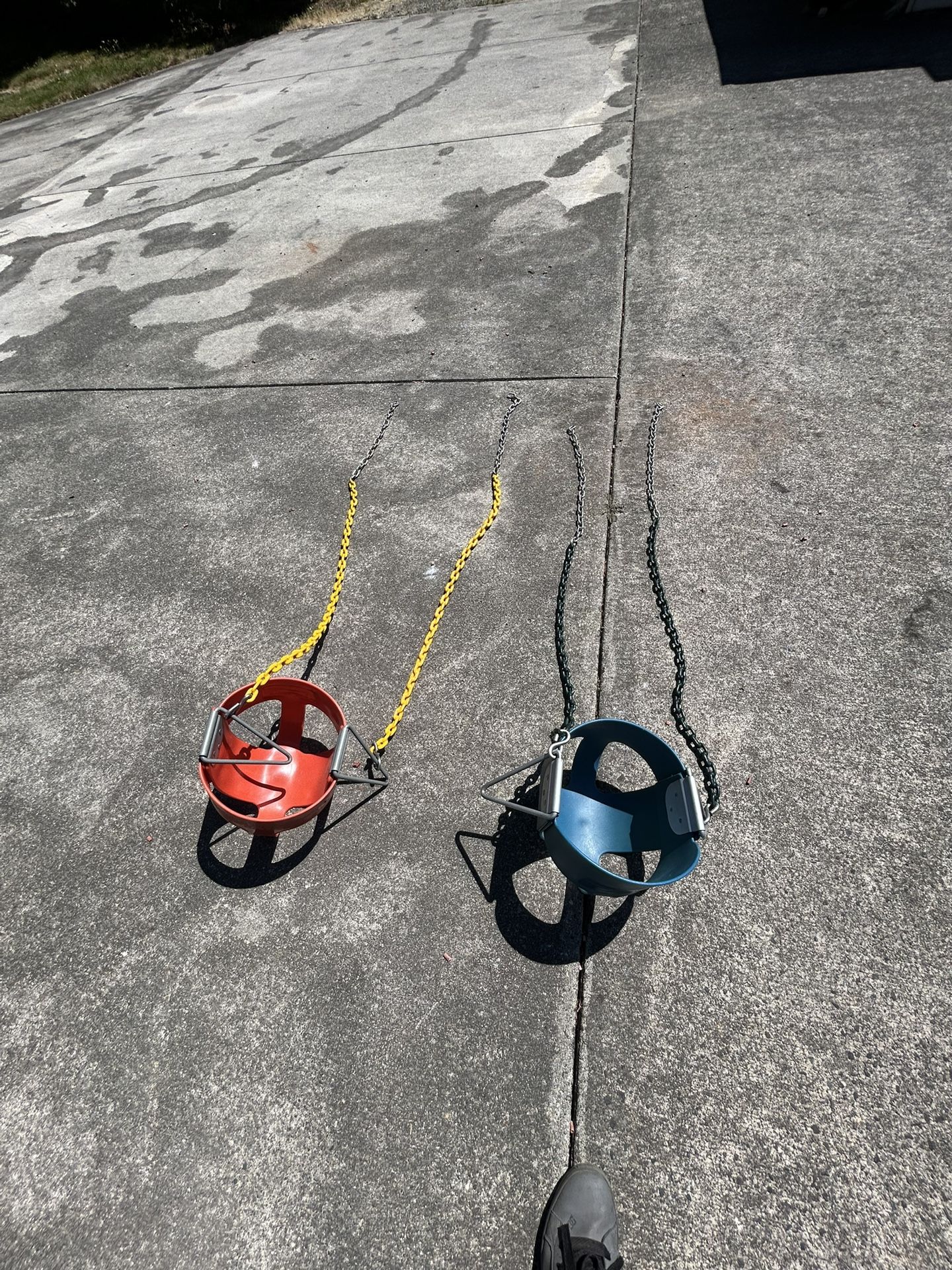 Buckets Swings