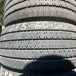 USED TIRE 285-60-20