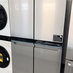 New Whirlpool Refrigerator With 4-Doors Counter Depth 