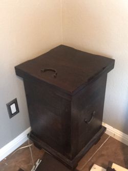 Razzmatazz end table