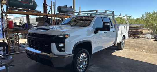 2022 Chevrolet utility truck